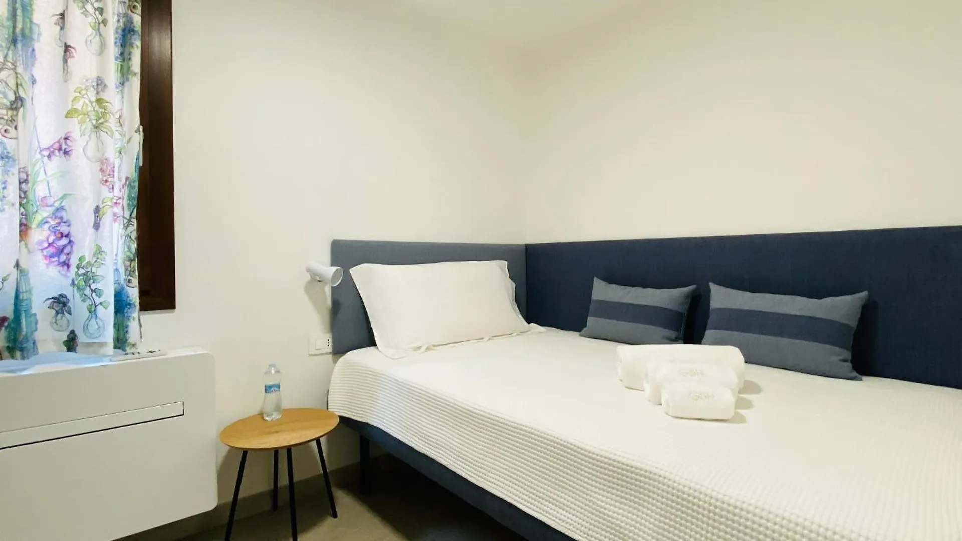 2-Bedroom Loft In Porto Rotondo 0*,  Itálie